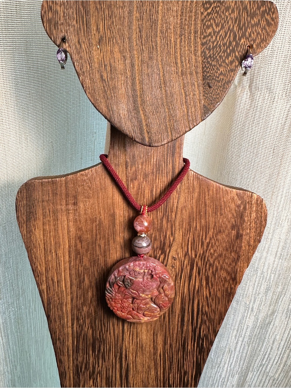 Maroon Ocean Jasper Fox Pendant Necklace with Amethyst on Adjustable Rope - Picture 6 of 13